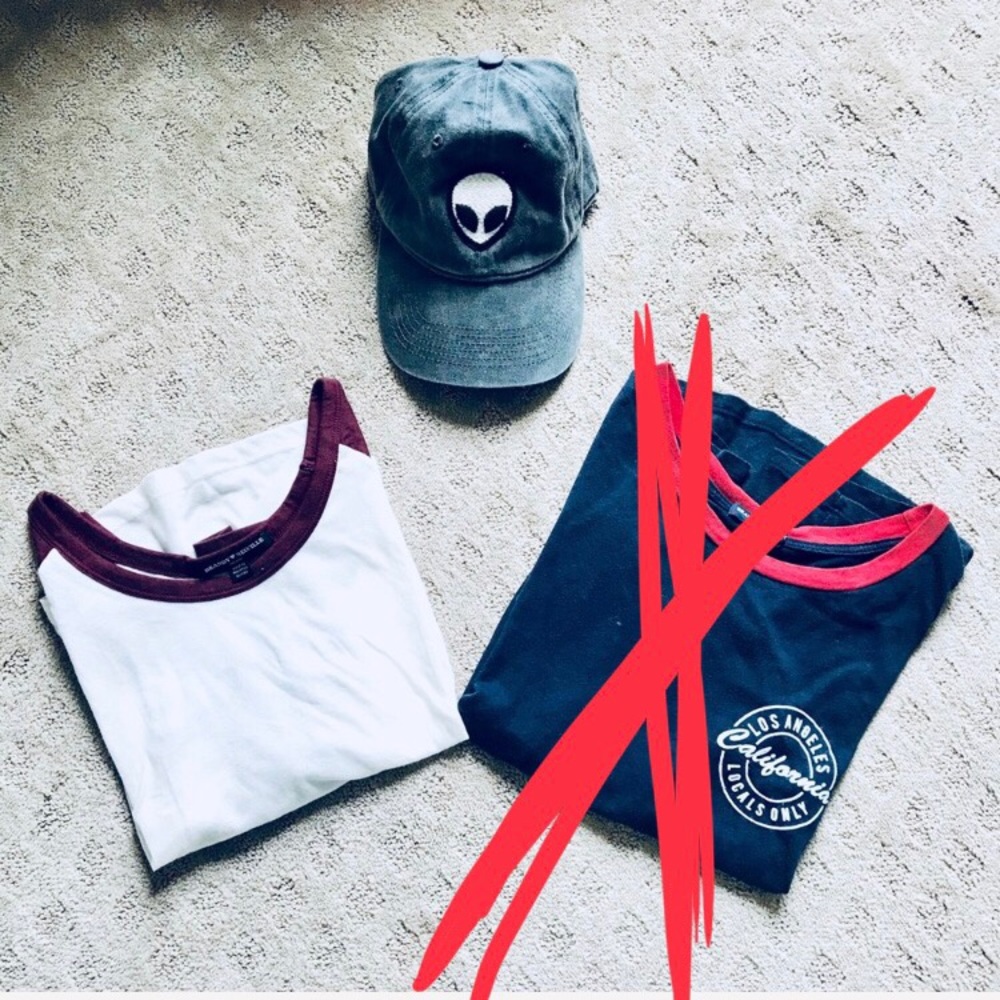 Bundle of 1 Brandy Melville Top and Brandy Hat